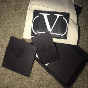 NEW!!! Valentino cardholder😍 100% authentic!